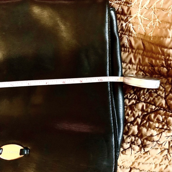 Vintage Liz Claiborne Black Crossbody 5 Compartments Comfy Adjustable Straps - Picture 6 of 16